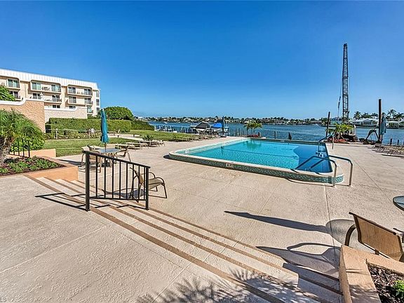 5th image of 3430 Gulf Shore Blvd N #6