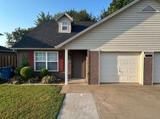 3303 SW Victoria Pl APT 1 & 2, Bentonville, AR 72712