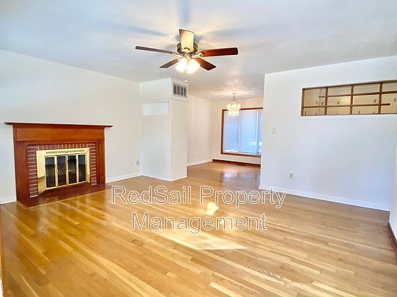 5th image of 423 Eastwood Dr