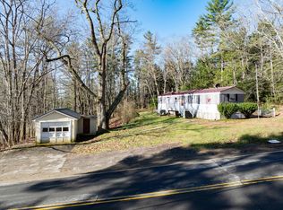 155 Stevens Pond Rd, Liberty, ME 04949