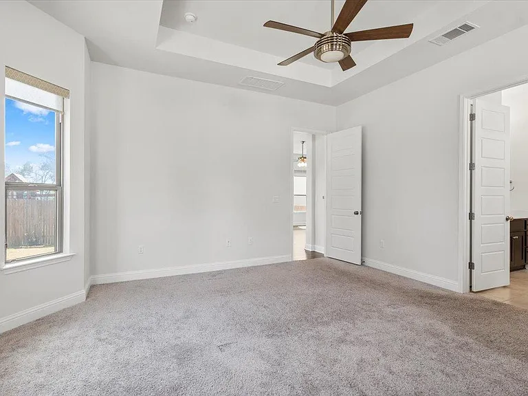 6717 Vicenza Dr — Photo 16
