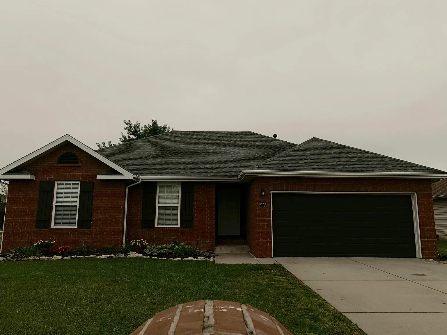 3 bed, 1438 sqft, $1,700 — Photo 1