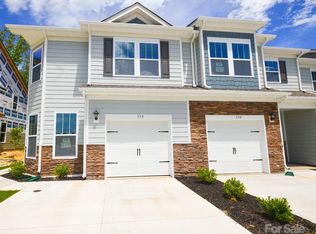 364 Creekview Rd, Hendersonville, NC 28792