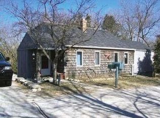 1006 N Breens Bay Rd, Oconomowoc, WI 53066