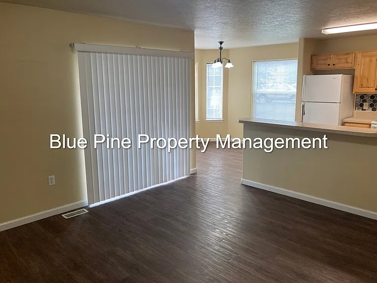 133 Clubhouse Cir #101 — Photo 2