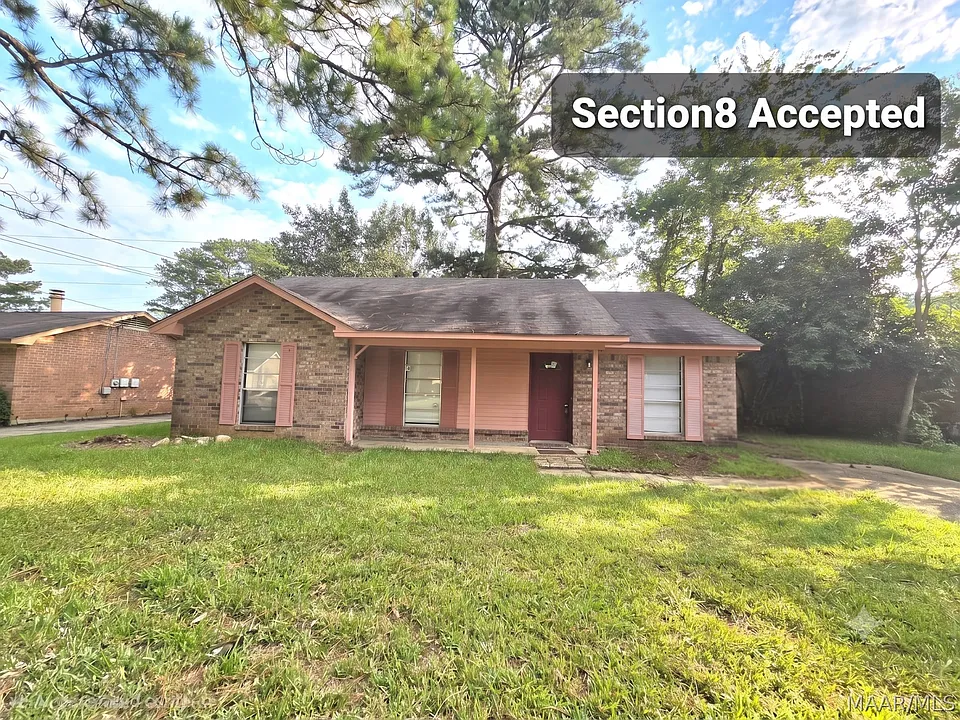6133 Jennifer Ln