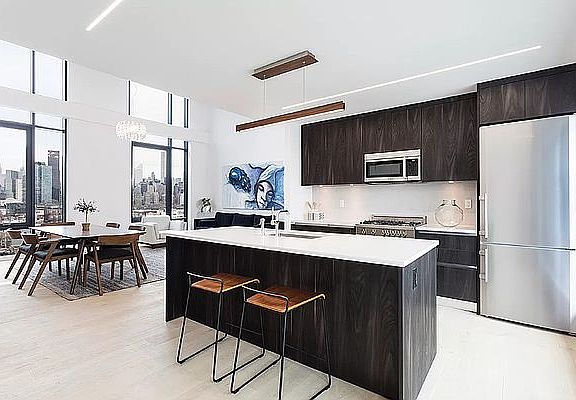 4th image of 13-33 Jackson Ave Penthouse B