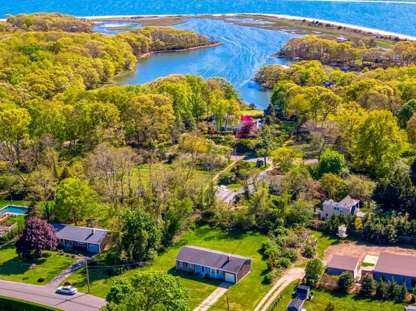 4 Worthy Way, Shelter Island, NY 11965