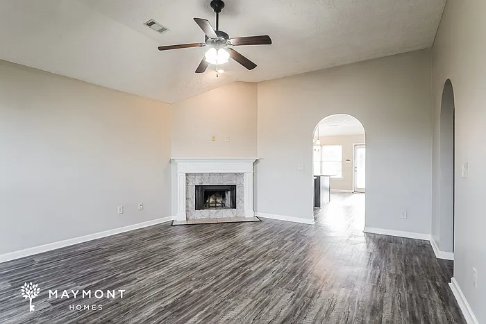 1677 Buena Vista Blvd — Photo 3