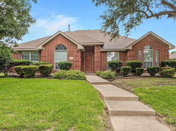 7413 Providence Dr, Rowlett, TX 75089