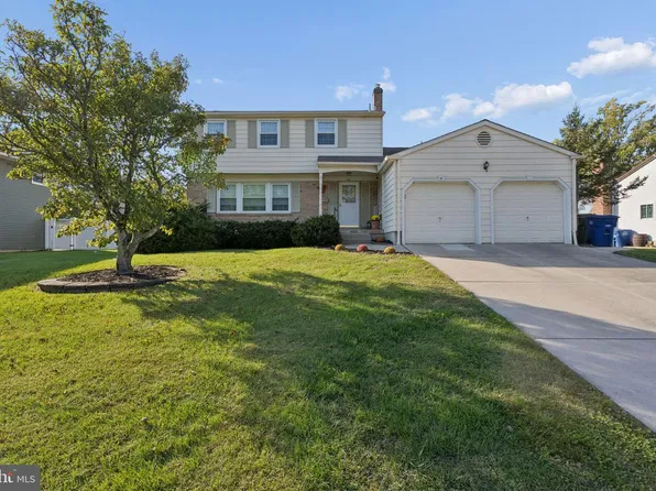 4 Overington Ave, Marlton, NJ 08053