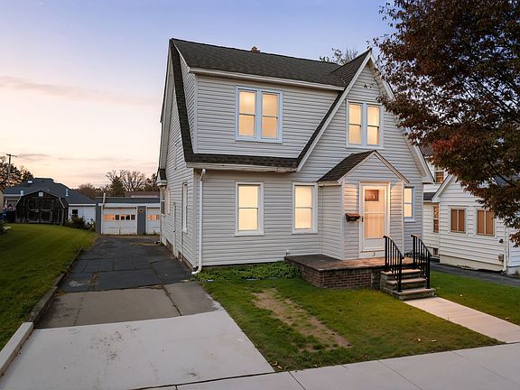 2nd image of 3 Grandview Ave