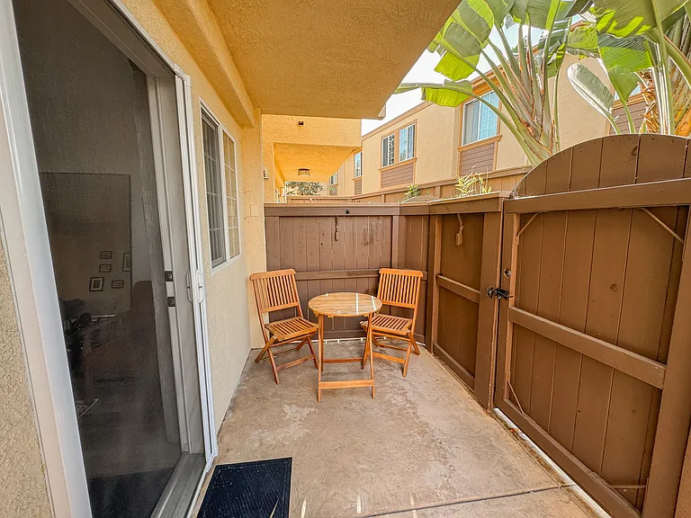 5252 Balboa Arms Dr #177 — Photo 2