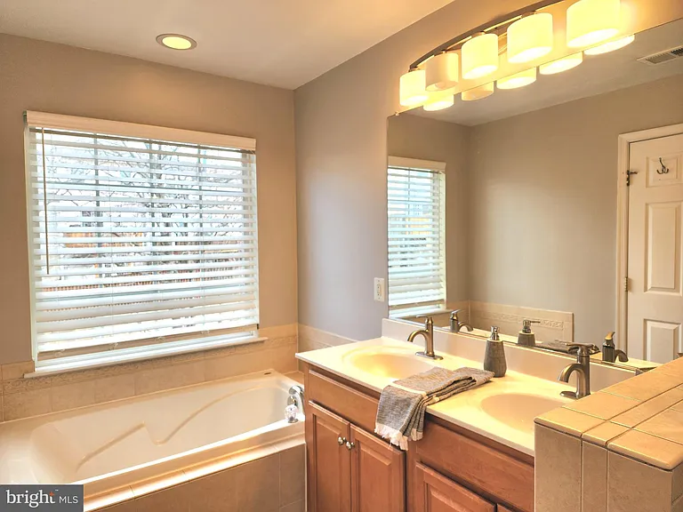 15377 Elizabeth Burbage Loop — Photo 15