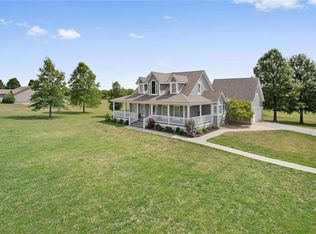 23405 Waverly Rd, Spring Hill, KS 66083
