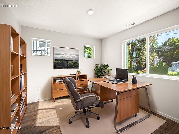 5th image of 1095 W Pinewood Loop