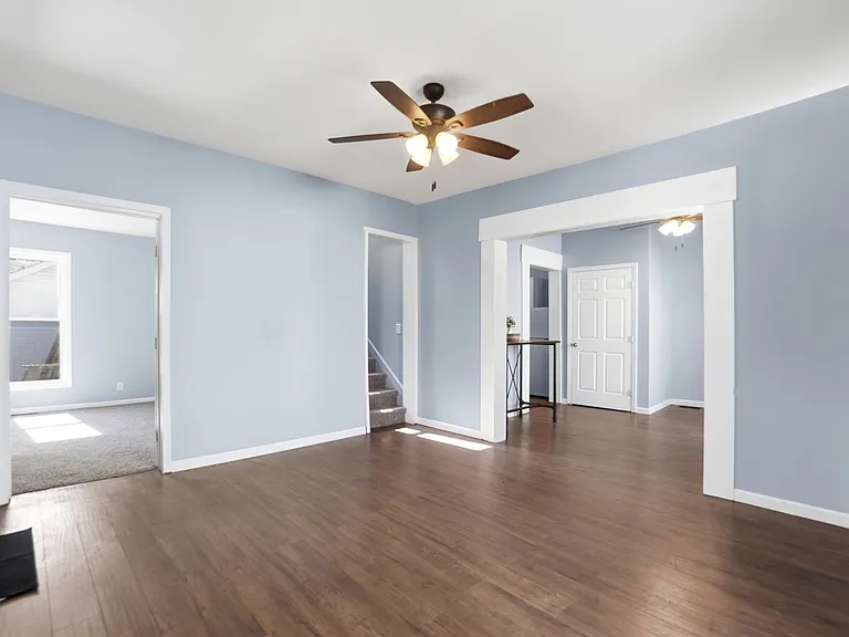 516 S Madriver St — Photo 3