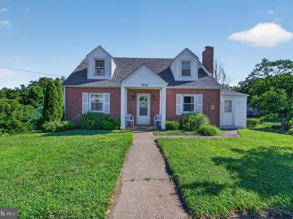 1232 Strasburg Rd, Front Royal, VA 22630