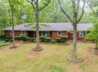 110 E End Rd, Branson, MO 65616