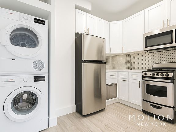 3rd image of 156 E 85th St APT 2C