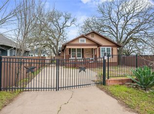 1613 Robeson St, Bryan, TX 77803