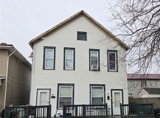 520/522 N Uhrich St, Uhrichsville, OH