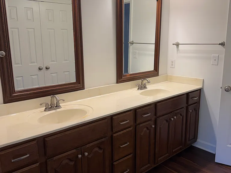 4670 Elk Valley Ct — Photo 10