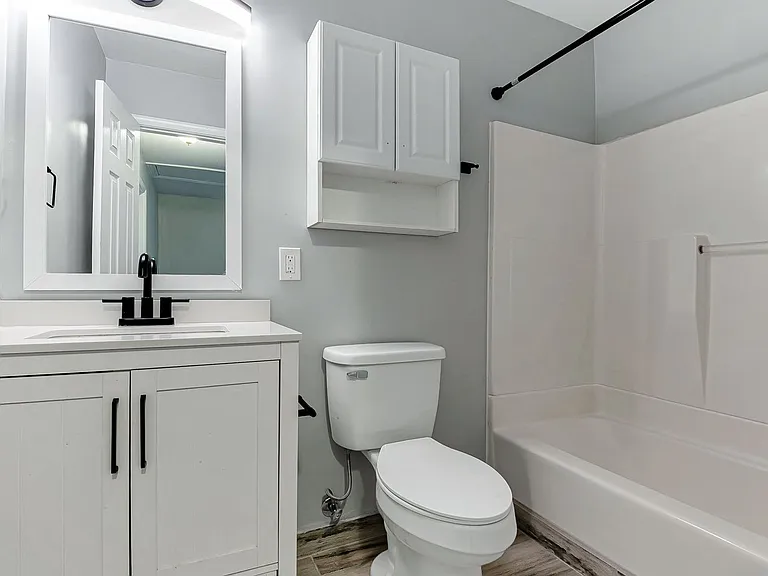 945 Indian Cir — Photo 23