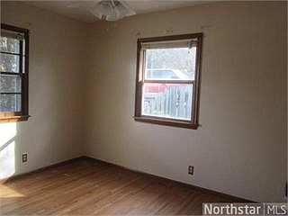 5th image of 2586 Martin Way