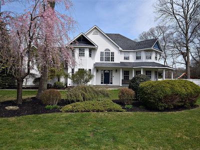 3 Heatherwood Court, Manorville, NY, 11949