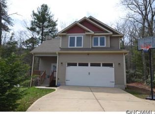 40 Maryfield Rd, Fairview, NC 28730