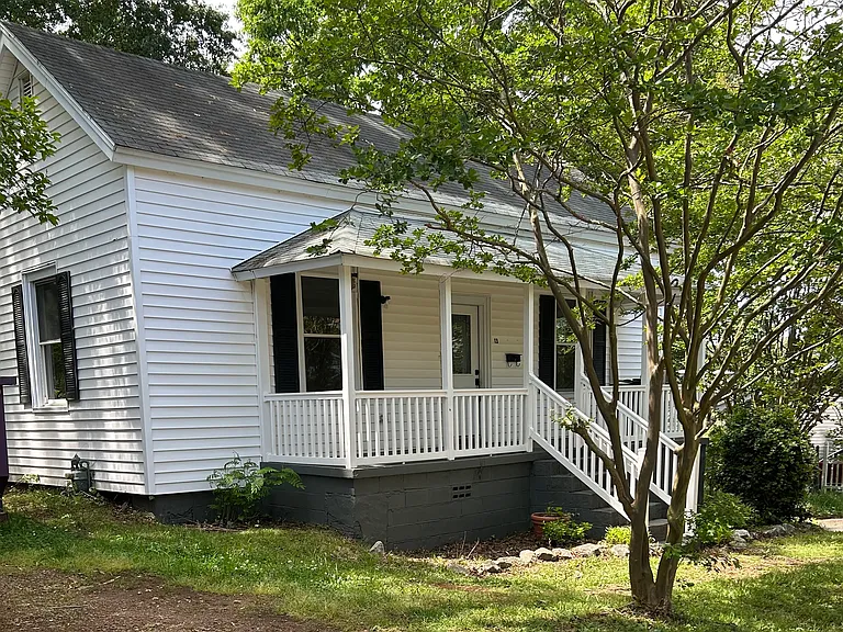 13 Prospect St — Photo 1
