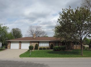 1731 Juneberry Dr, Green Bay, WI 54311