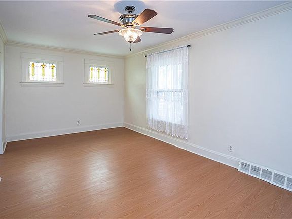 3rd image of 5007 Gifford Ave