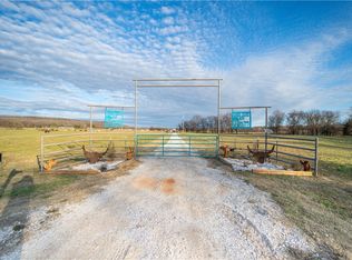 10914 Summers Rd, Summers, AR 72769