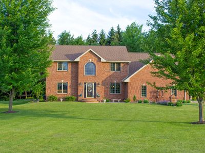 2037 Green Acres Ct, De Pere, WI, 54115