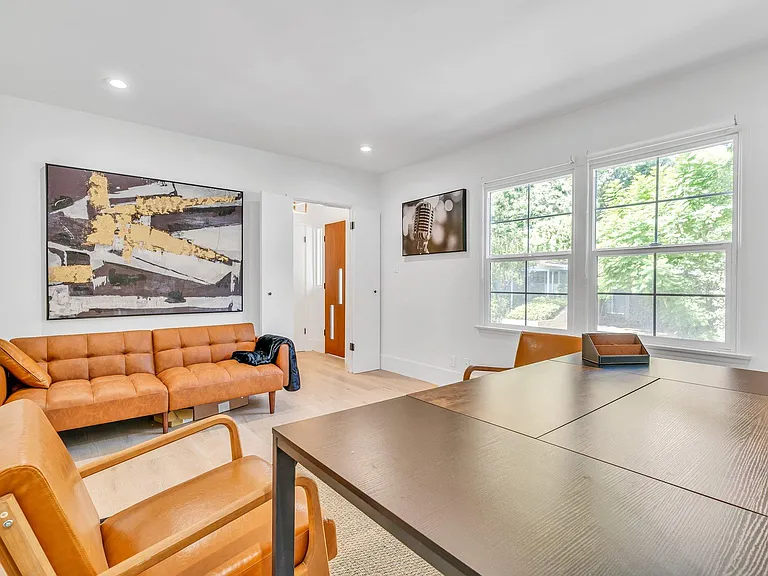 15440 Hamner Dr — Photo 17