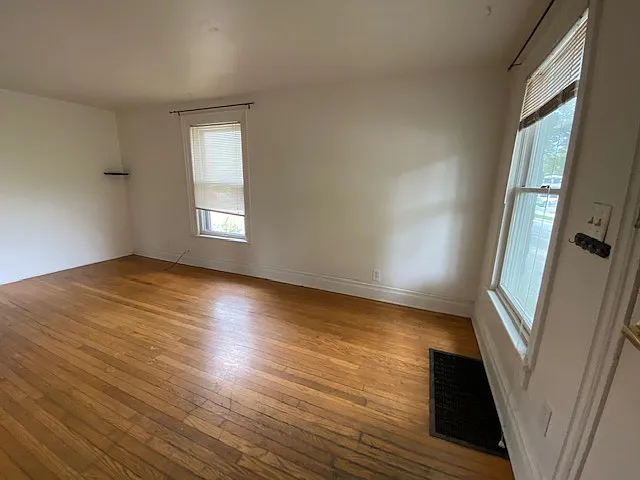 2 bed, 850 sqft, $1,675 — Photo 2