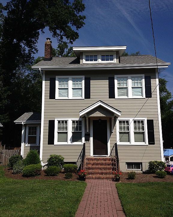 739 Fairacres Avenue