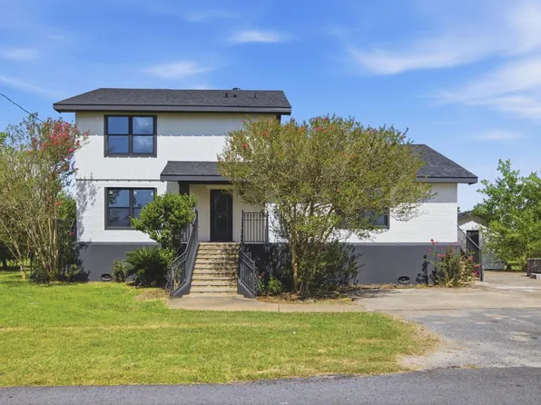 9586 Miracle Ln, Lake Charles, LA 70607