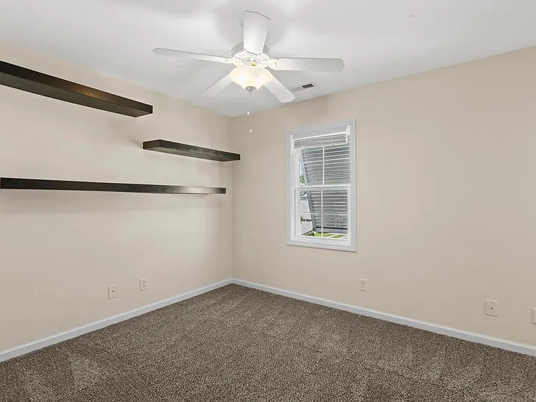 123A James Ave — Photo 17