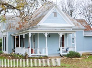 310 E Brenham St, Elgin, TX 78621