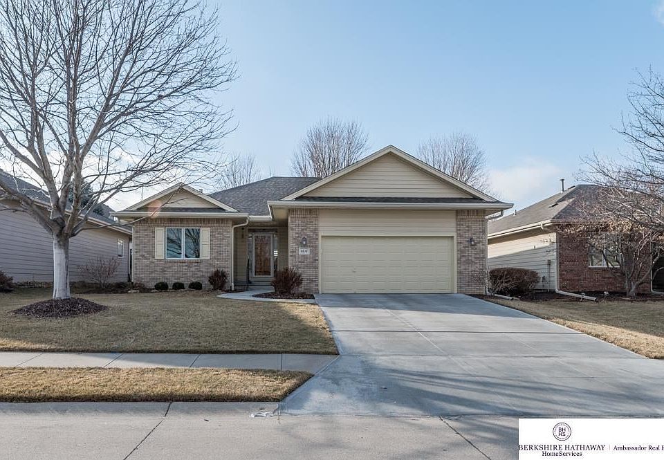 1st image of 4614 N 135th Ave