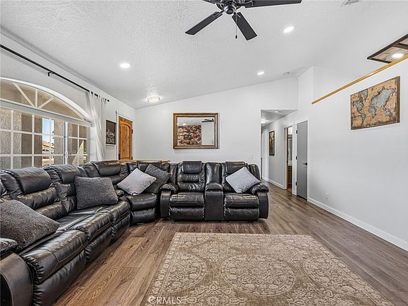 5th image of 18965 Shetland Rd