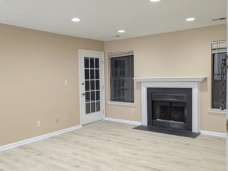 274 Crosspointe Dr — Photo 14