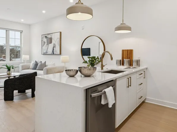 20 West, 20-30 W Allens Ln #110, Philadelphia, PA 19119