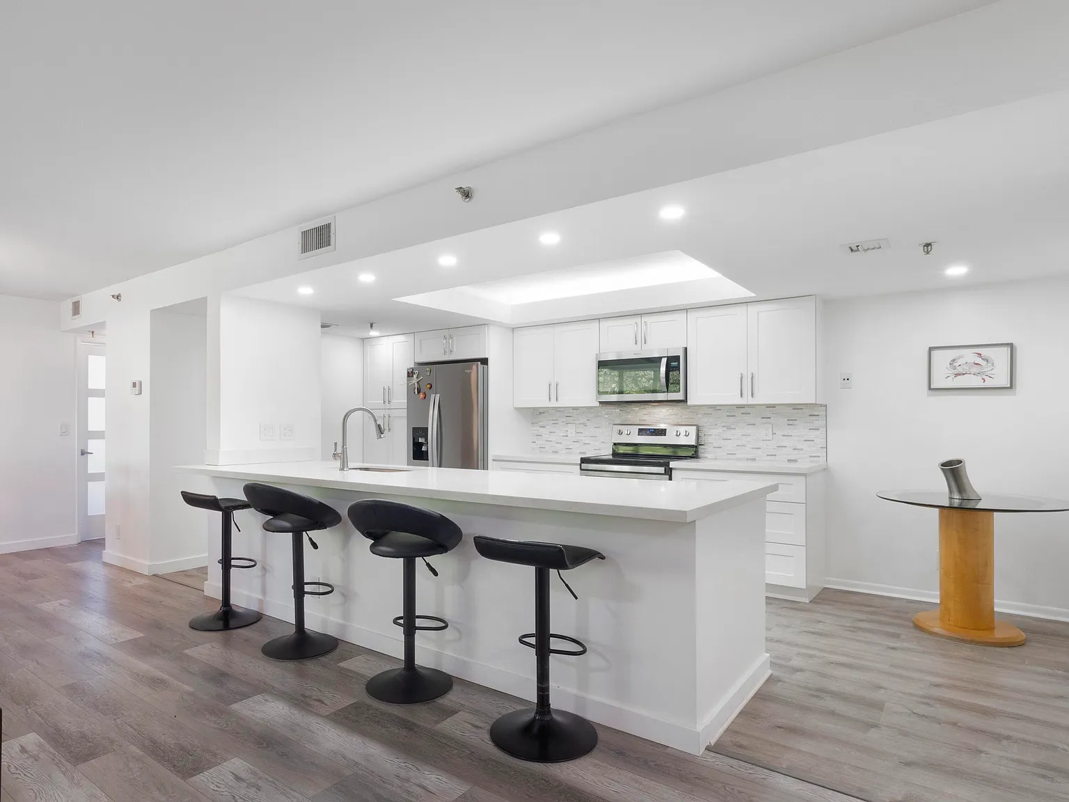 2 bed, 2.0 bath, 1272 sqft, $2,800 — Photo 4