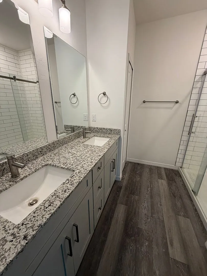 3 bed, 2.0 bath, 1196 sqft, $1,495 — Photo 2