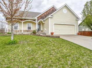651 S Spruce St, Gardner, KS 66030