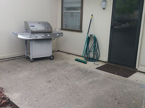 4th image of 500 NW 4th St